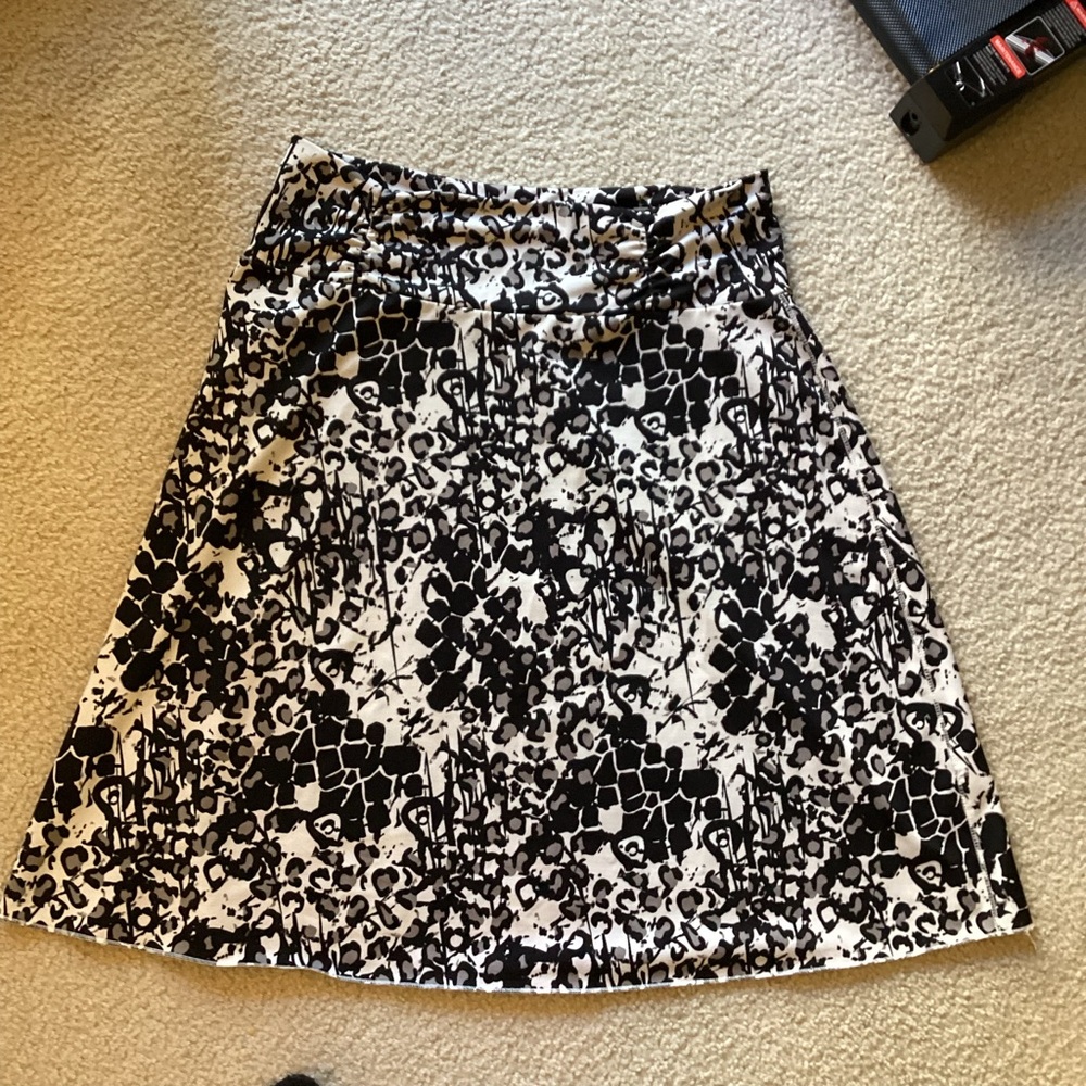 Black and White Women's Knee-Length Skirt